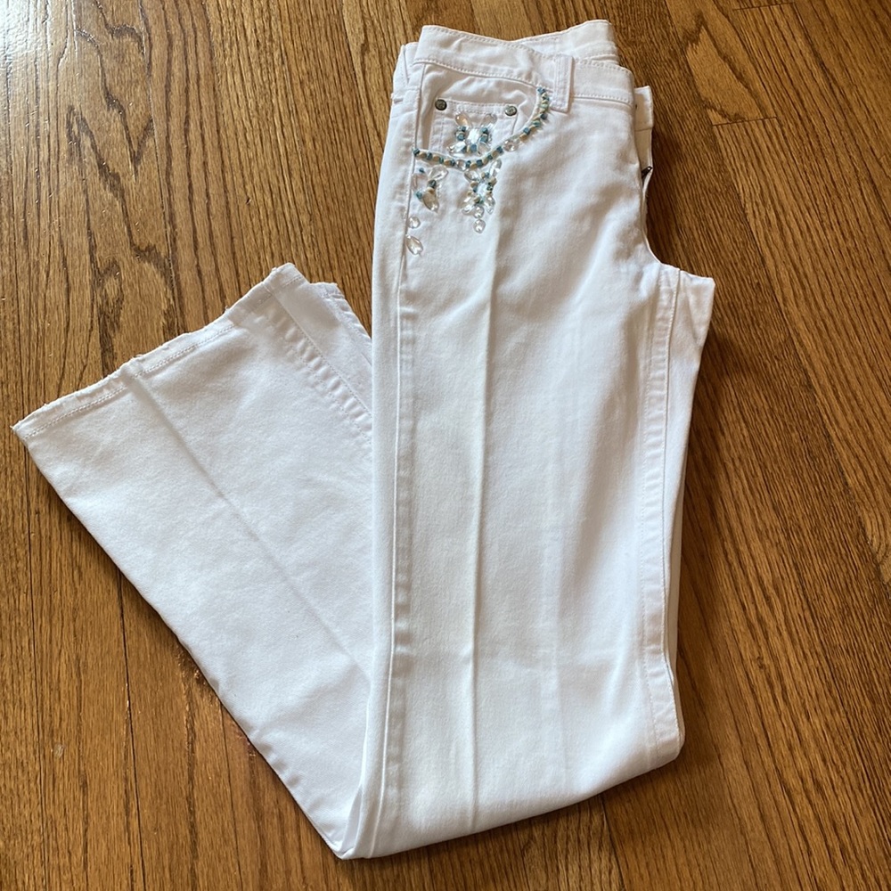 White bootcut jeans size 3